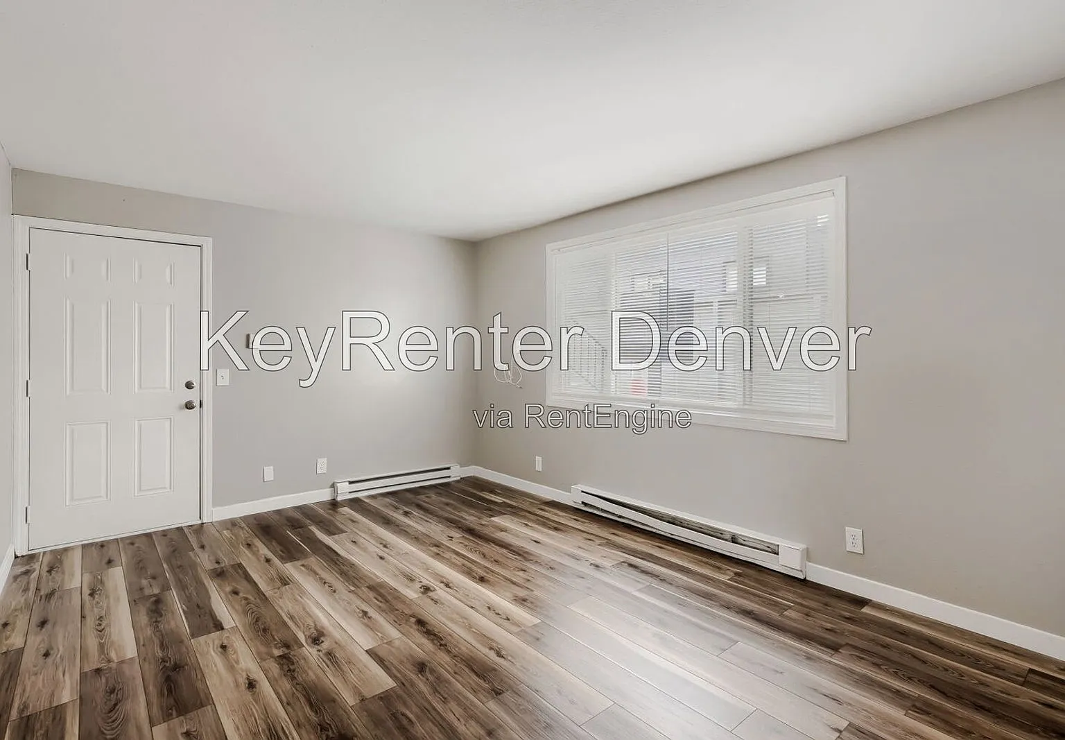 2 bed, 1.0 bath, 705 sqft, $1,295 — Photo 3