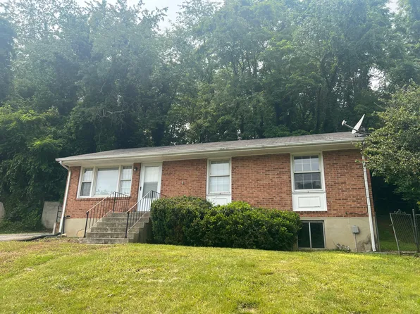 4656 Trevino Cir NE, Roanoke, VA 24019