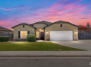 115 Woodlands Meadow Ct, Bakersfield, CA 93308