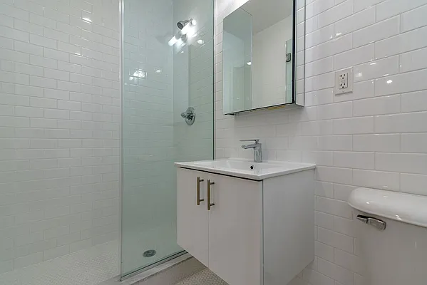 Rented by Dallien Realty Limited Liability Company | media 10