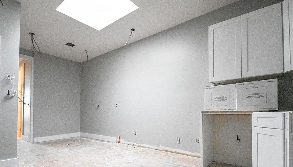 1st image of 343 Chauncey St #3R