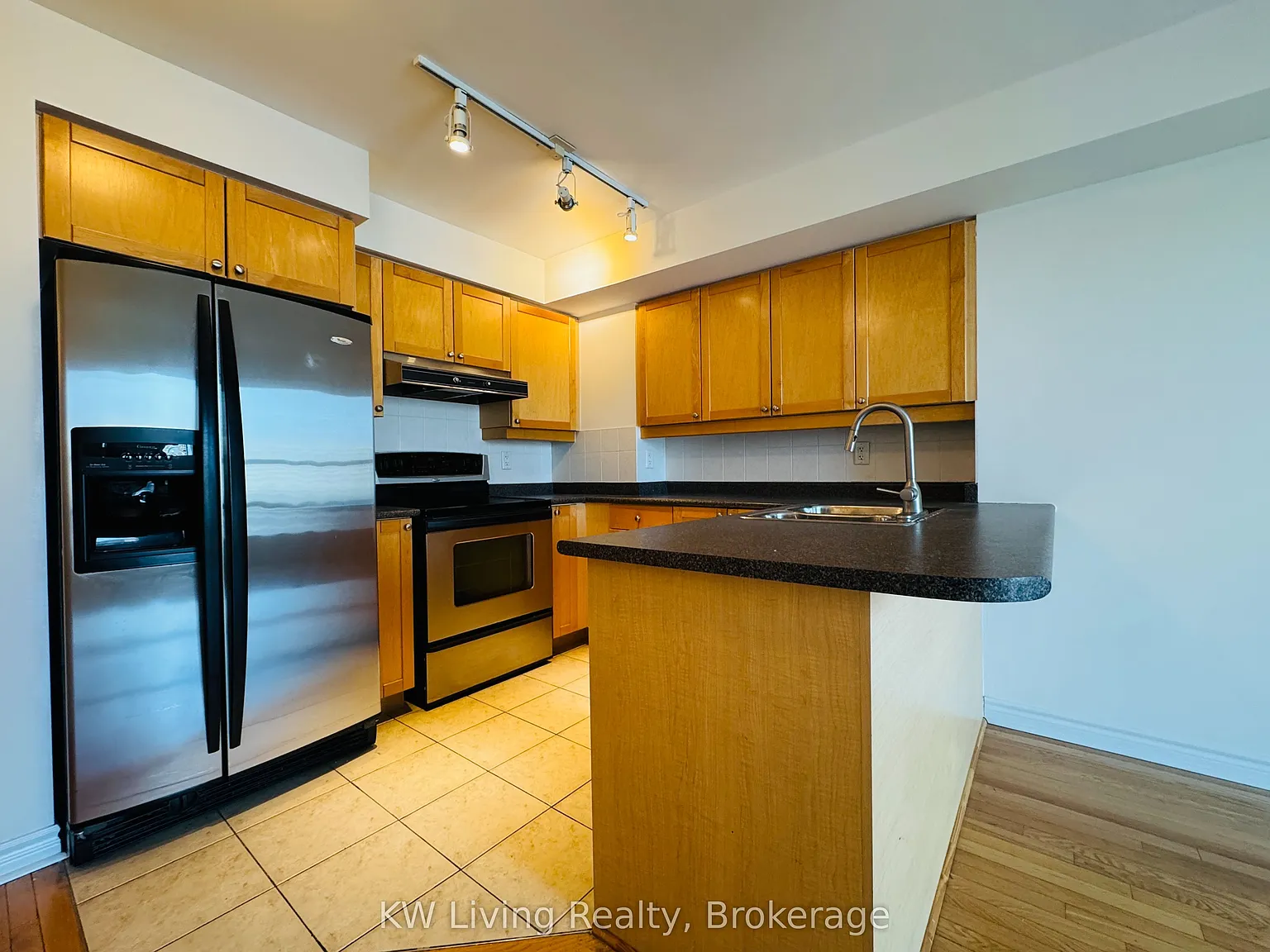 City Center Condos — Photo 3