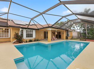 152 NE Twylite Ter, Port Saint Lucie, FL 34983