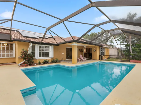 152 NE Twylite Ter, Port Saint Lucie, FL 34983