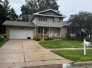 3545 Laverne Dr, Highland, IN 46322