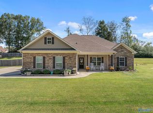 132 Lewis Vann Dr, Hazel Green, AL 35750