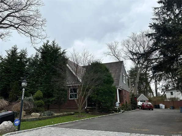 252 Jericho Turnpike, Westbury, NY 11590