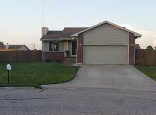 508 N Union Ct, Colwich, KS 67030