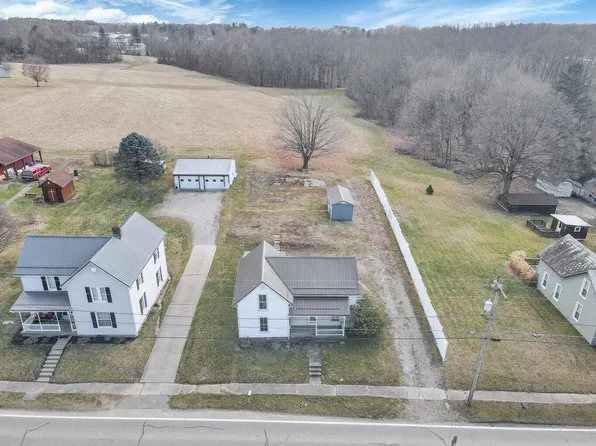 318 S Market St, Somerset, OH 43783