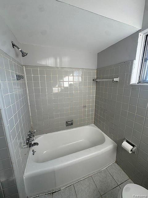 18069 Marquette St, photo 8