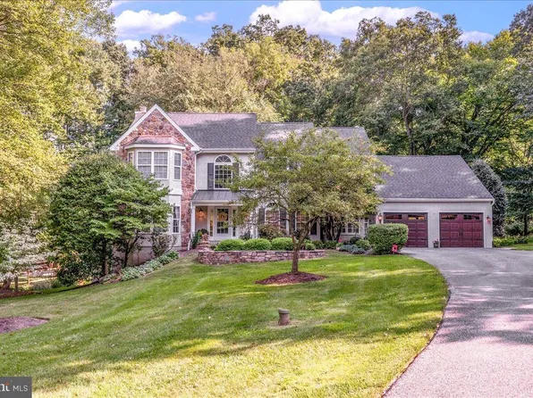 3 John Myers Cir, Glen Mills, PA 19342