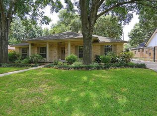 2422 Brooktree Dr, Houston, TX 77008