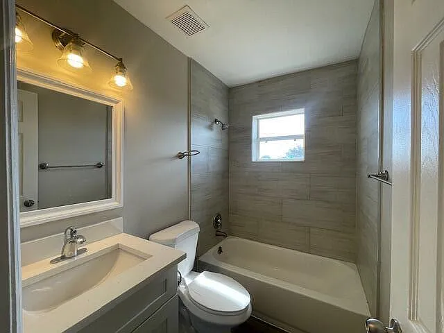 1205 Avenue K — Photo 14