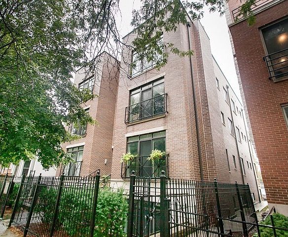 1st image of 1924 W Diversey Pkwy #1
