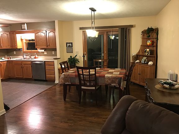 2nd image of 1505 Westbrook Dr