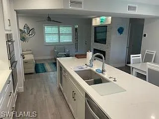 788 Park Shore Dr #B19 — Photo 2