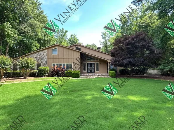 115 Nesbit Ferry Pl, Sandy Springs, GA 30350