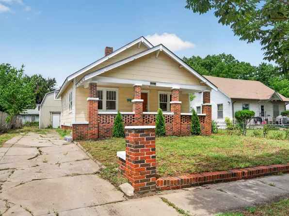 1957 S Market St, Wichita, KS 67211
