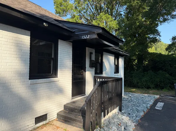 1522 Effingham Rd, Charlotte, NC 28208