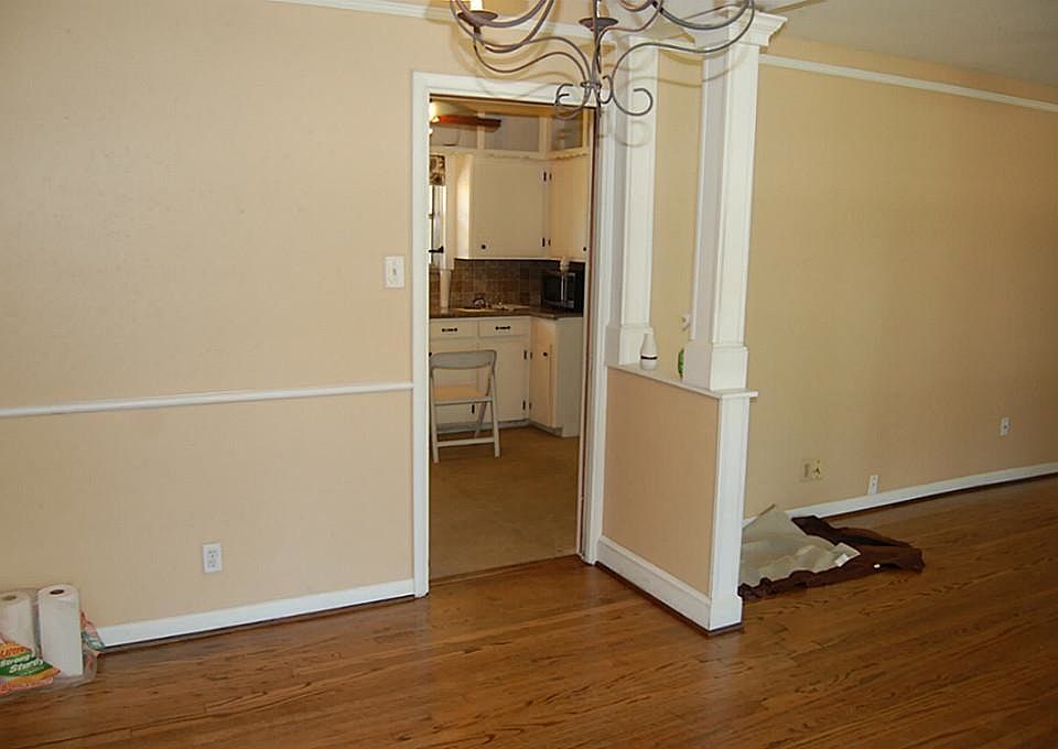 2nd image of 6318 Leader St