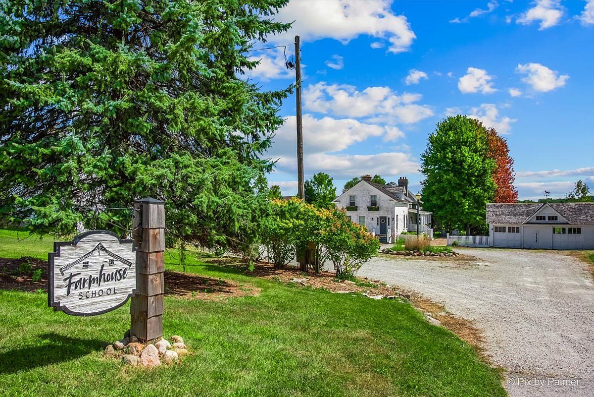 3N369 Lafox Rd, St Charles, IL 60175 | Zillow