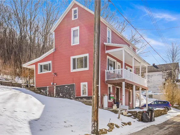 55 Ramsey Ln, Johnstown, PA 15909