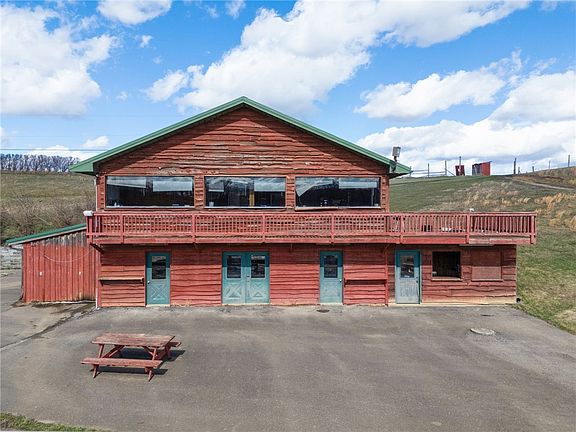 4th image of 380 Fearer Rd