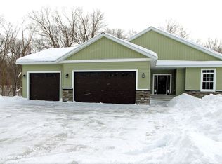 626 Old Glory Dr NE, Alexandria, MN 56308