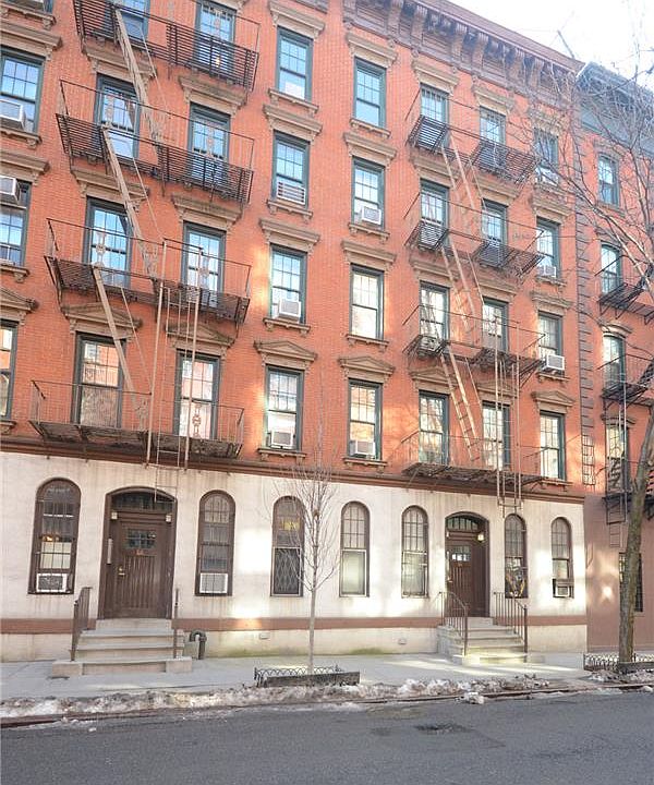 1st image of 88 Horatio St APT 1C
