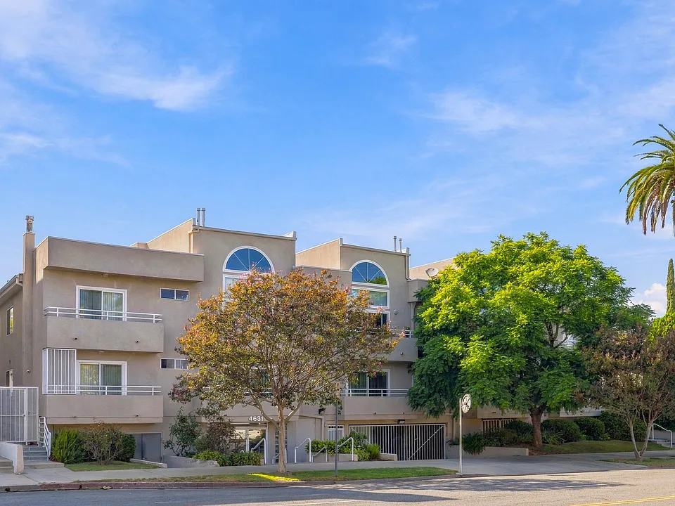 4631 Kester Ave #206