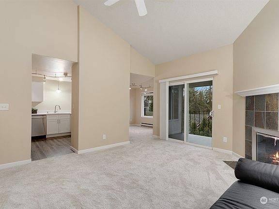 3rd image of 12834 SE 41st Lane #E305