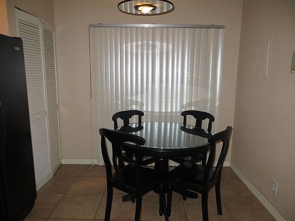 4th image of 7610 NW 79th Ave APT I3