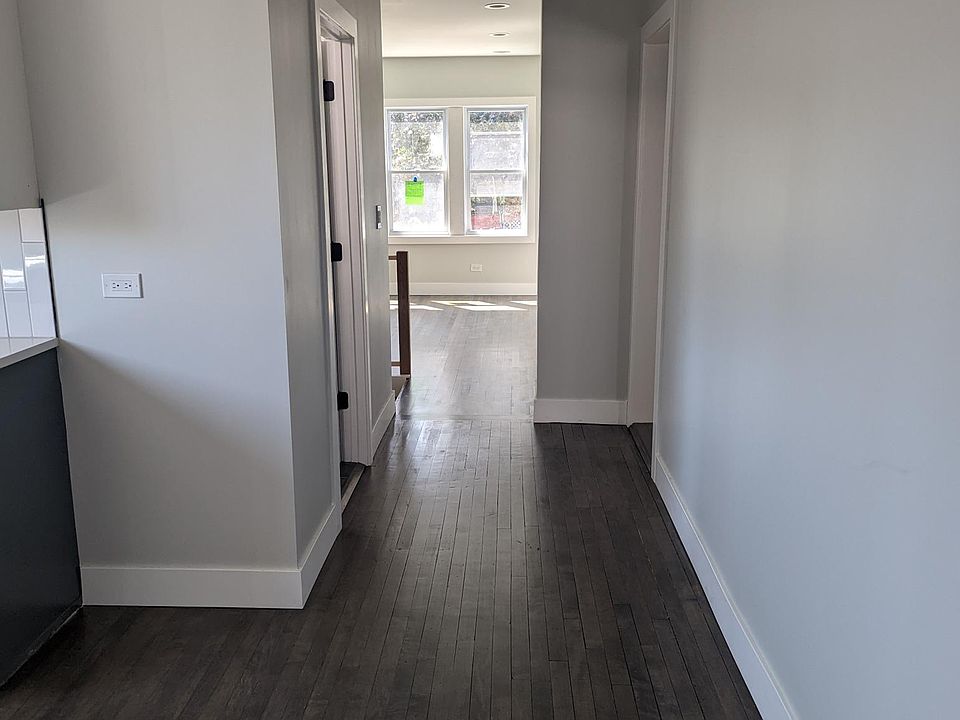 1st image of 3111 S 52nd Ct #1