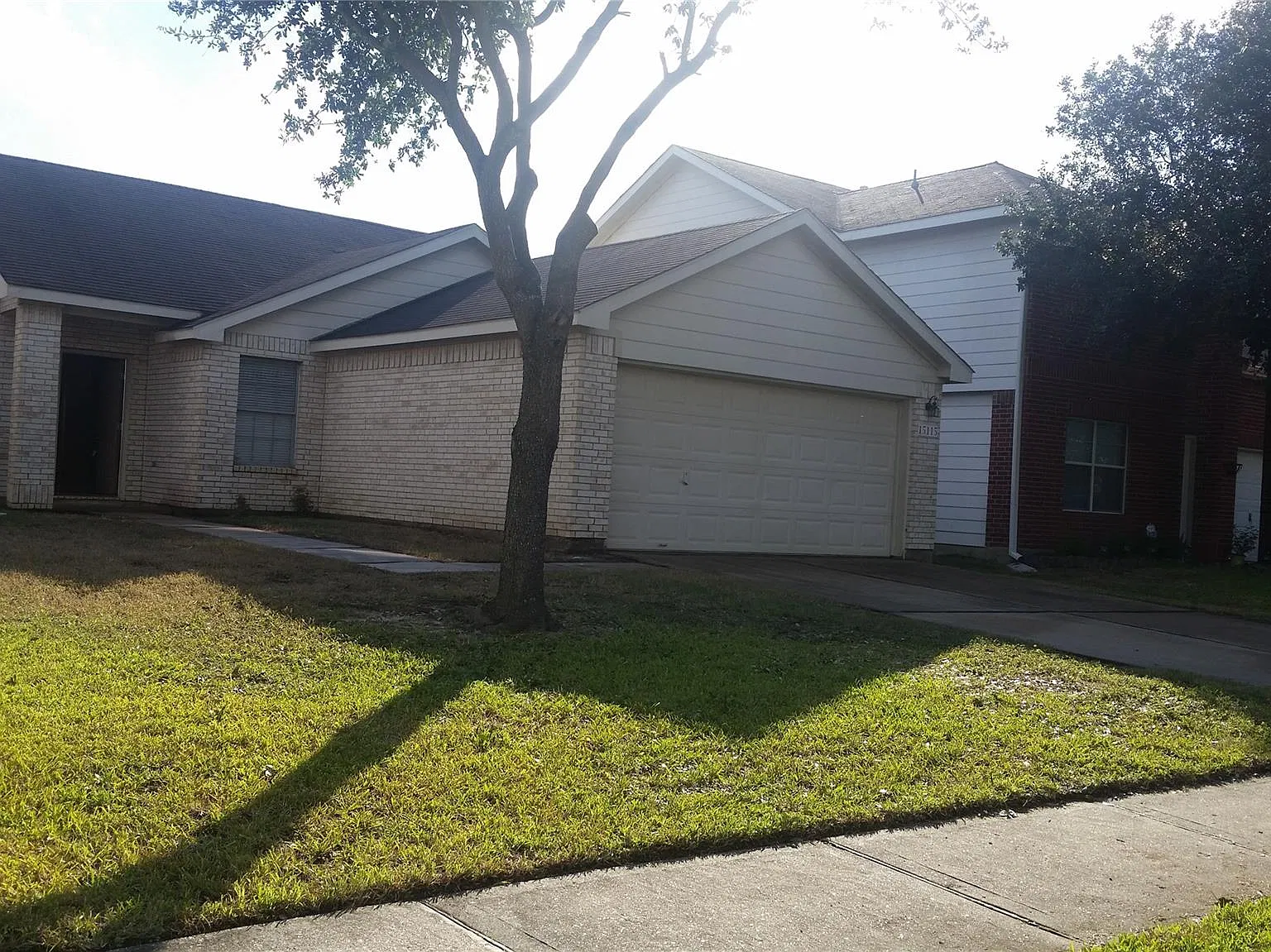 3 bed, 2.0 bath, 1462 sqft, $1,900 — Photo 2