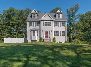 12 Bond St, Wilmington, MA 01887