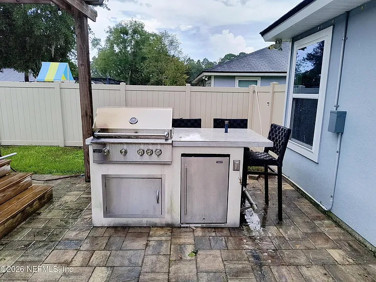1211 Sarahs Landing Dr — Photo 18
