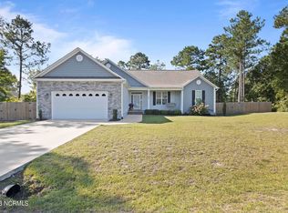 157 Scrub Oaks Dr, Hampstead, NC 28443