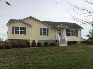 2990 Woodland Rd, Vine Grove, KY 40175