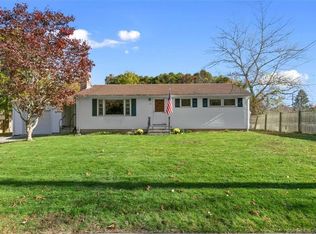 97 Lawler Ln, Norwich, CT 06360