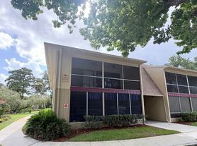 210 Moree Loop