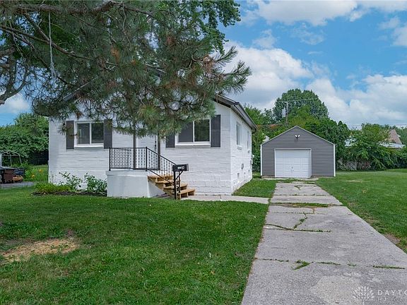 2nd image of 2141 Nomad Ave