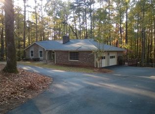 2 Oak Point, Newnan, GA 30263