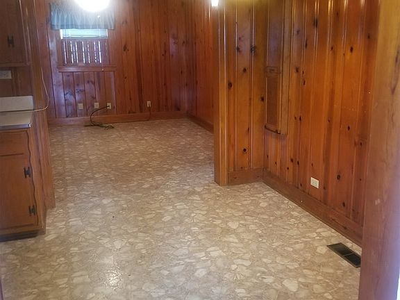 5th image of 602 Reynolds Ave