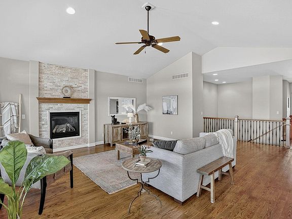 2nd image of 6134 Southern Hills Dr