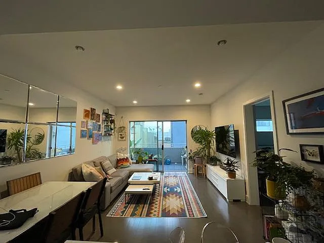 1730 Sawtelle Blvd #Penthouse 10 — Photo 3