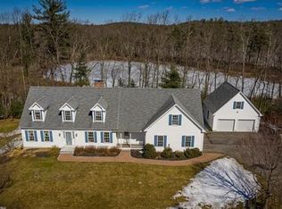 139 Robbs Hill Rd, Lunenburg, MA 01462