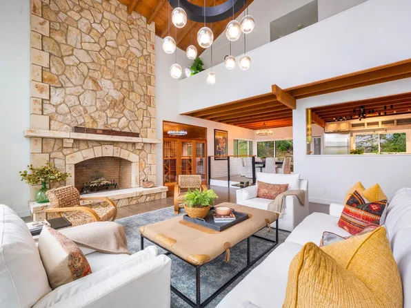 1590 Sylvaner Avenue, St. Helena, CA 94574