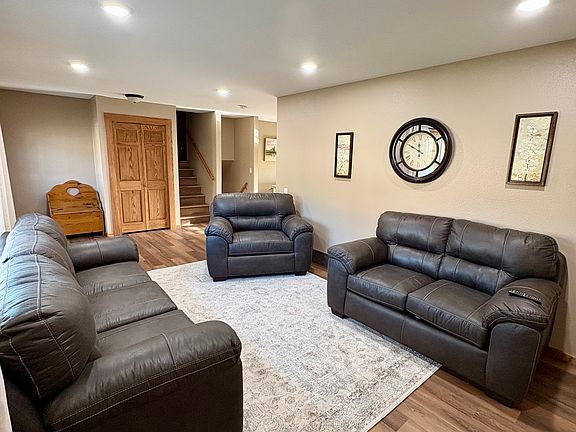 5th image of 1709 Terrace Dr