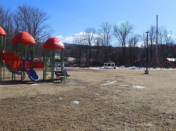 37 Tanager Rd, Monroe, NY