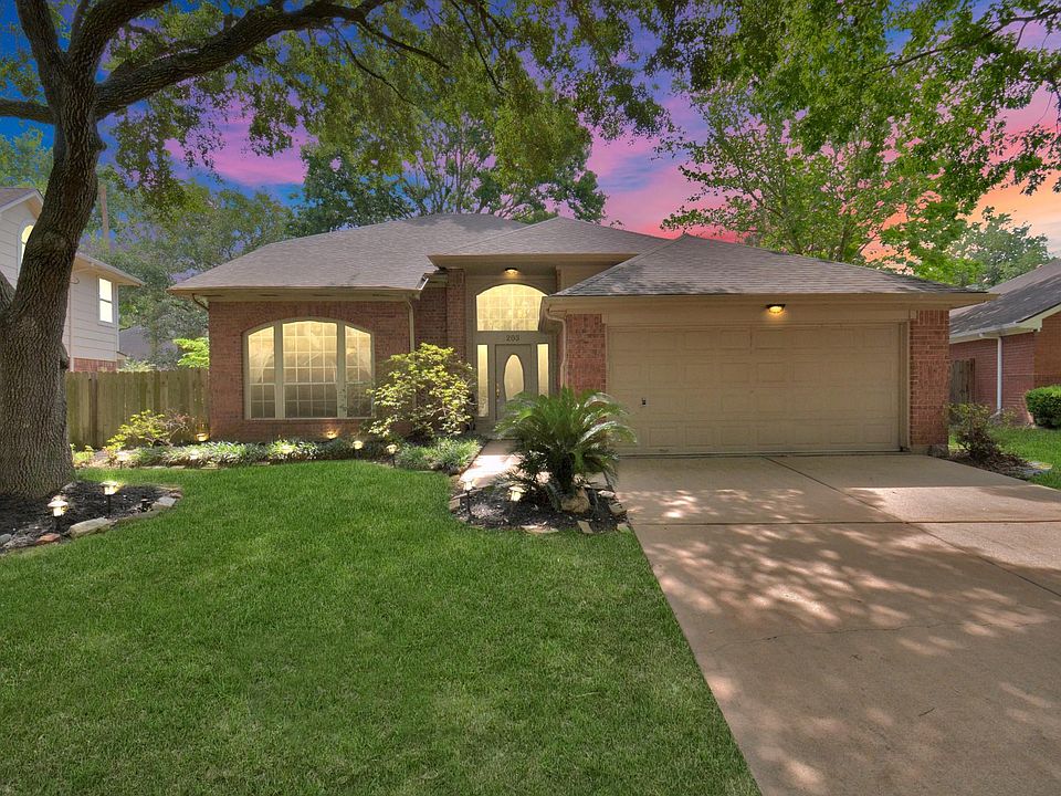 1st image of 203 Rolling Plains Dr